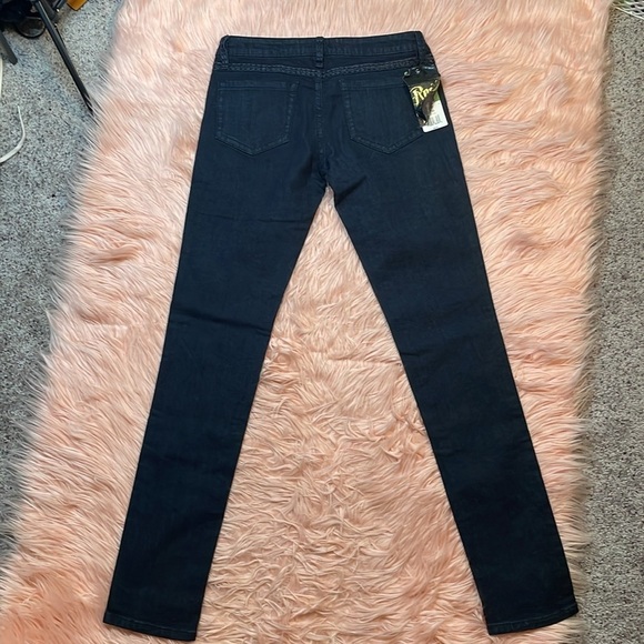 NWT Rock Wrangler Dark Wash Extra Low Rise Skinny Jean Size 3x33 Woman’s - Picture 6 of 9